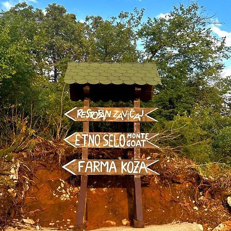 Etno Selo Montegoat Hotel Niksic ภายนอก รูปภาพ